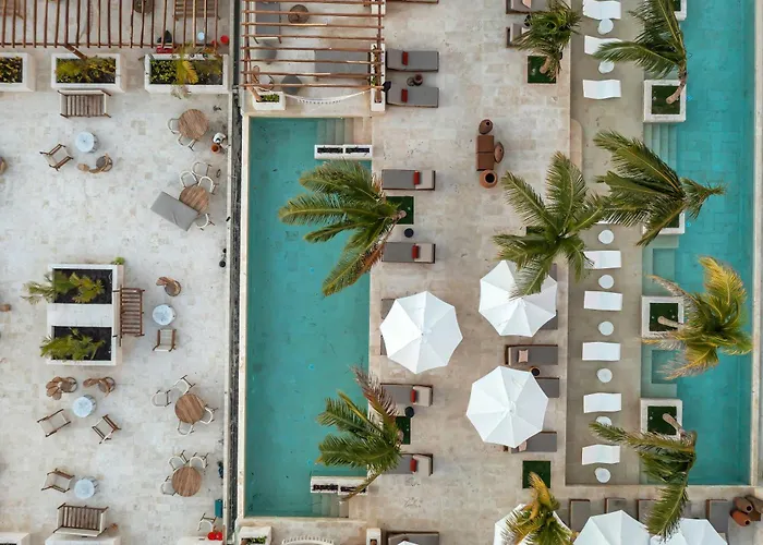 Hotel Motto By Hilton Tulum